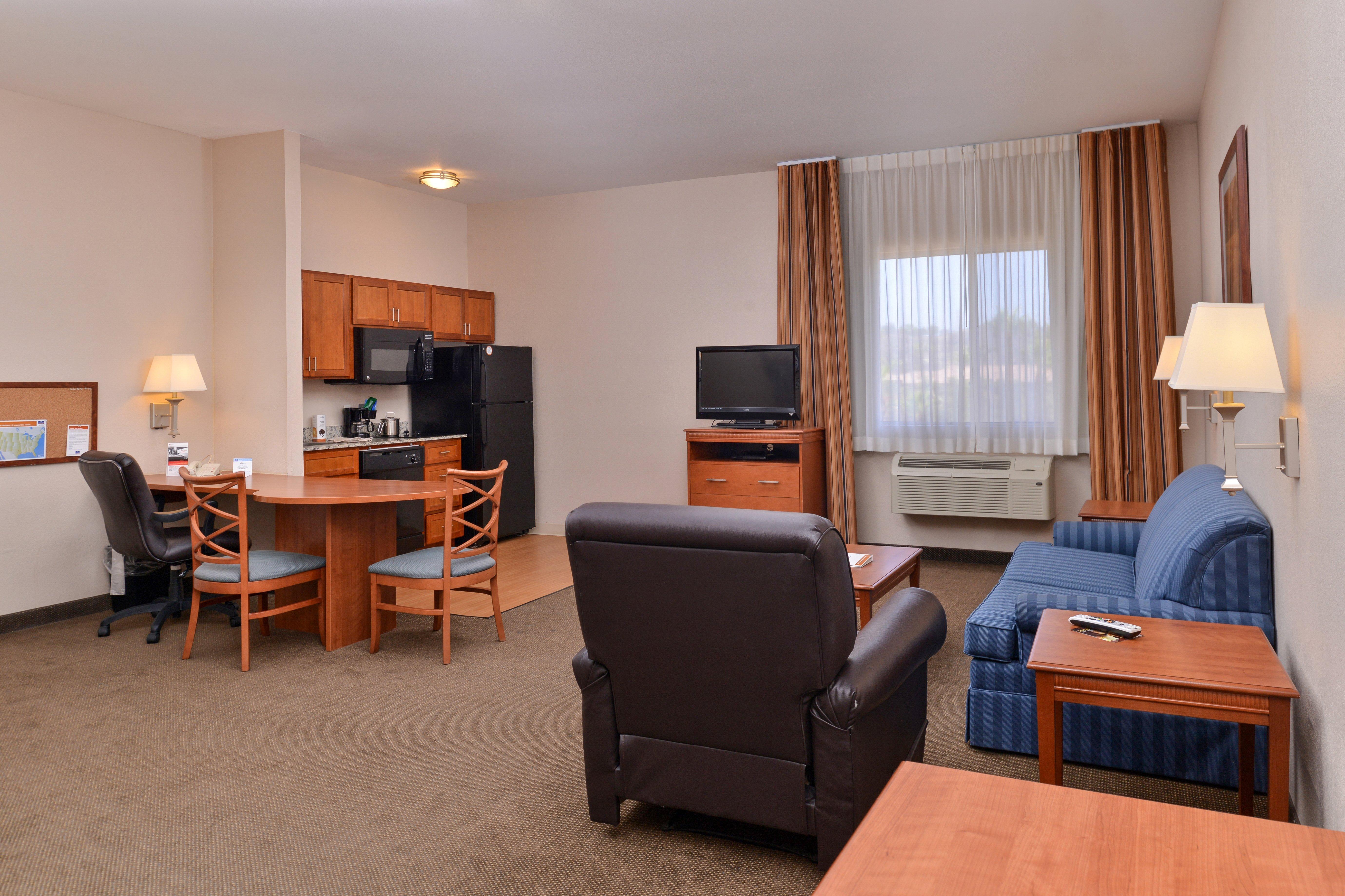 Candlewood Suites San Diego By Ihg Екстериор снимка